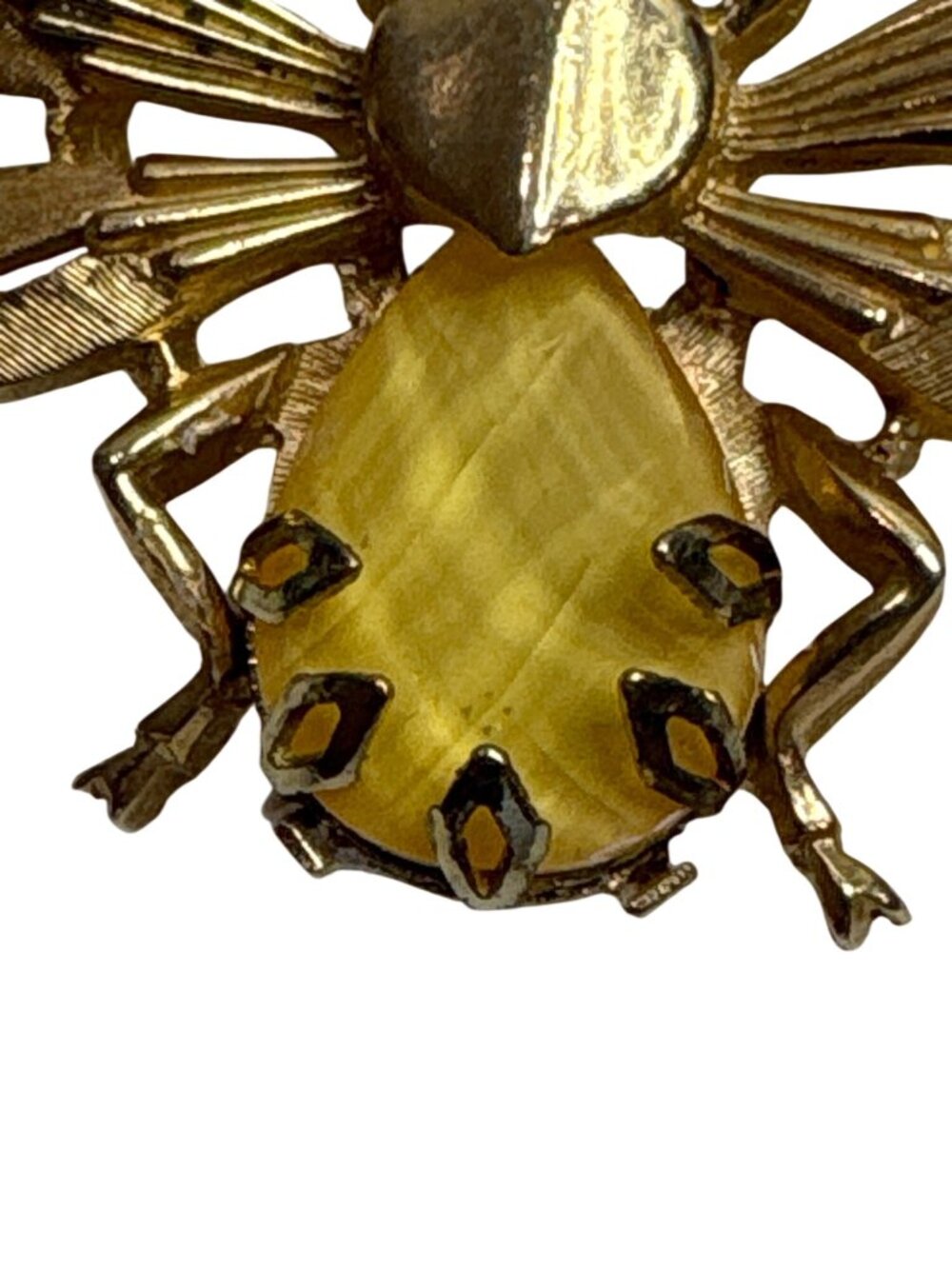 Trifari Gold-Tone Bee Brooch Pin With Yellow Lucite Body Vintage, Signed - Picture 3 of 12